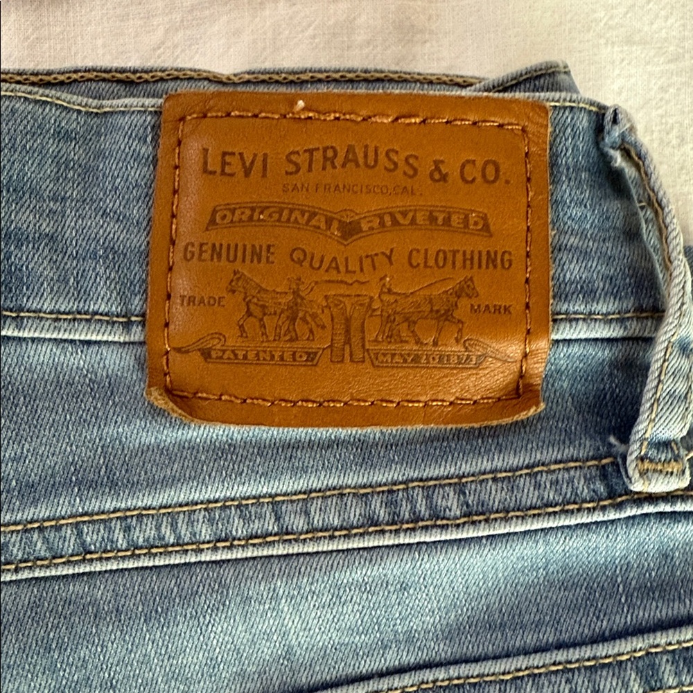 Rare !Levi Mile High Super Skinny Jeans - image 3